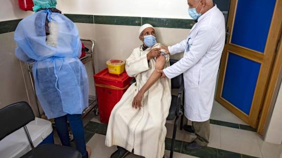 وزارة الصحة توسع الاستفادة من عملية التلقيح الوطنية ضد فيروس “كورونا”