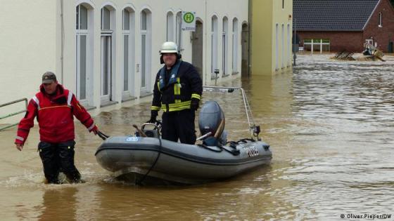 العواصف القوية التي تجتاح غرب أوروبا تودي بحياة 67 شخصا على الأقل وألمانيا وبلجيكا أكبر المتضررين