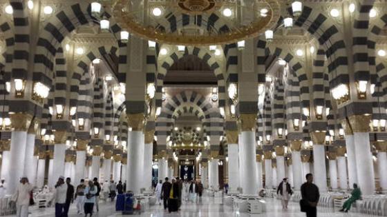 السعودية..رئاسة المسجد النبوي تتيح دخول النساء إلى الروضة الشريفة مساء بشرط