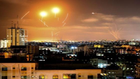 20 قتيلا في غارات إسرائيلية بعد إطلاق صواريخ من غزة والتوتر مستمر في القدس