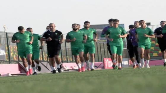 المنتخب الوطني يتدرب على العشب الاصطناعي استعدادا لموريتانيا