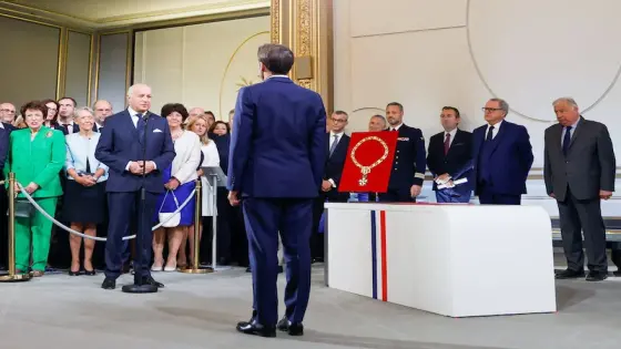 الرئيس الفرنسي إيمانويل ماكرون يؤدي اليمين الدستورية لولاية ثانية
