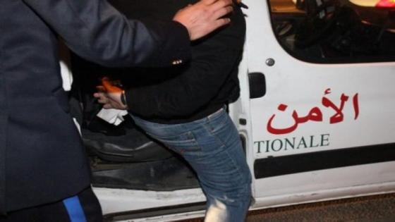 شرطة طنجة تعتقل شابين للاشتباه في تورطهما في تجارة المخدرات
