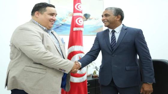 وزير الشباب والرياضة التونسي يلتقي برئيس الاتحاد الإفريقي للمصارعة فؤاد مسكوت