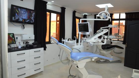 افتتاح مركز متخصص في طب وجراحة الأسنان للدكتور يونس إمزيلن بأولاد برحيل