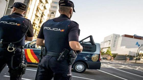 إسبانيا : تفكيك عصابة كانت تتقاضى ما بين 500 و3000 يورو لمنح الأجانب بطاقات إقامة مزورة