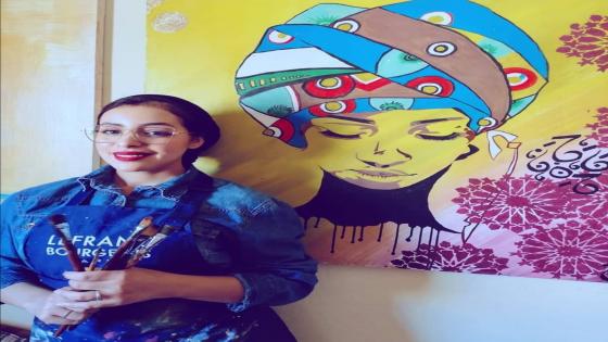 فاضلة الكورة فنانة شابة تشق طريقها في عالم الفنون التشكيلية