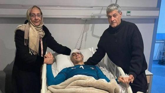 حارس المنتخب يطمئن الجماهير المغربية على حالته الصحية