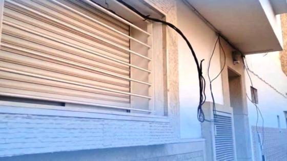 سلك كهربائي يهدد سلامة المواطنين في الحي الصناعي بأكادير
