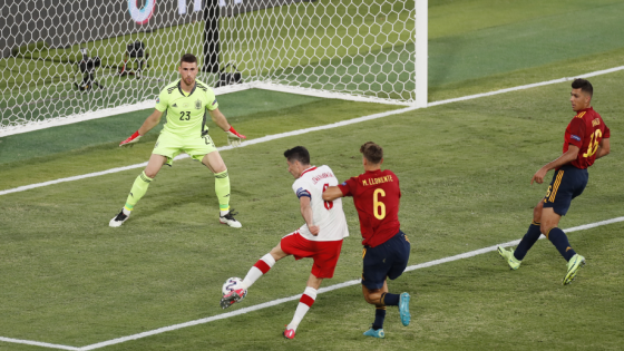 كأس أوروبا.. إسبانيا في موقف حرج بعد تعادل ثان أمام بولندا