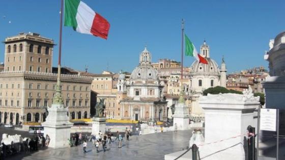 إيطاليا تسجل أسوأ حصيلة يومية لإصابات كورونا منذ بدء الجائحة